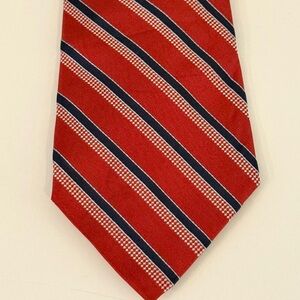 Daniel Cremieux Signature Collection Limited Edition Handmade Seven Fold tie